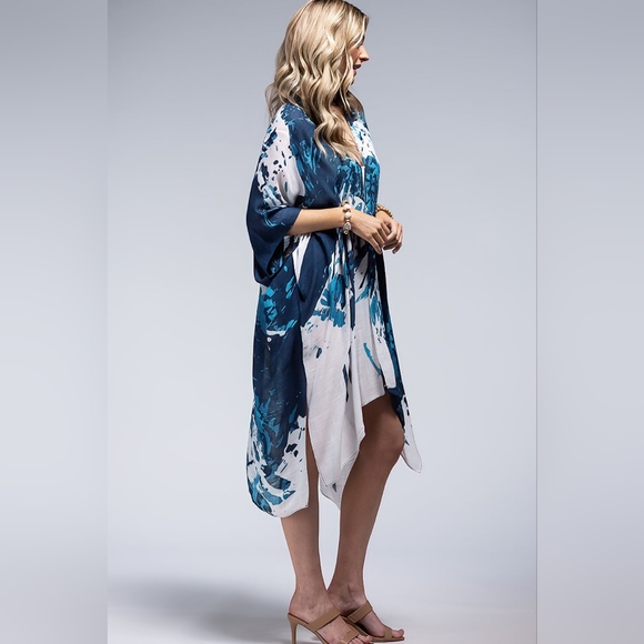 Blue Toned Artistic Print Lightweight Kimono - NEW!!! - Picture 4 of 6
